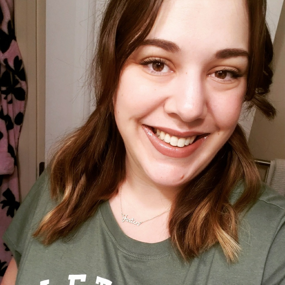 Meet your Posher, Brittany
